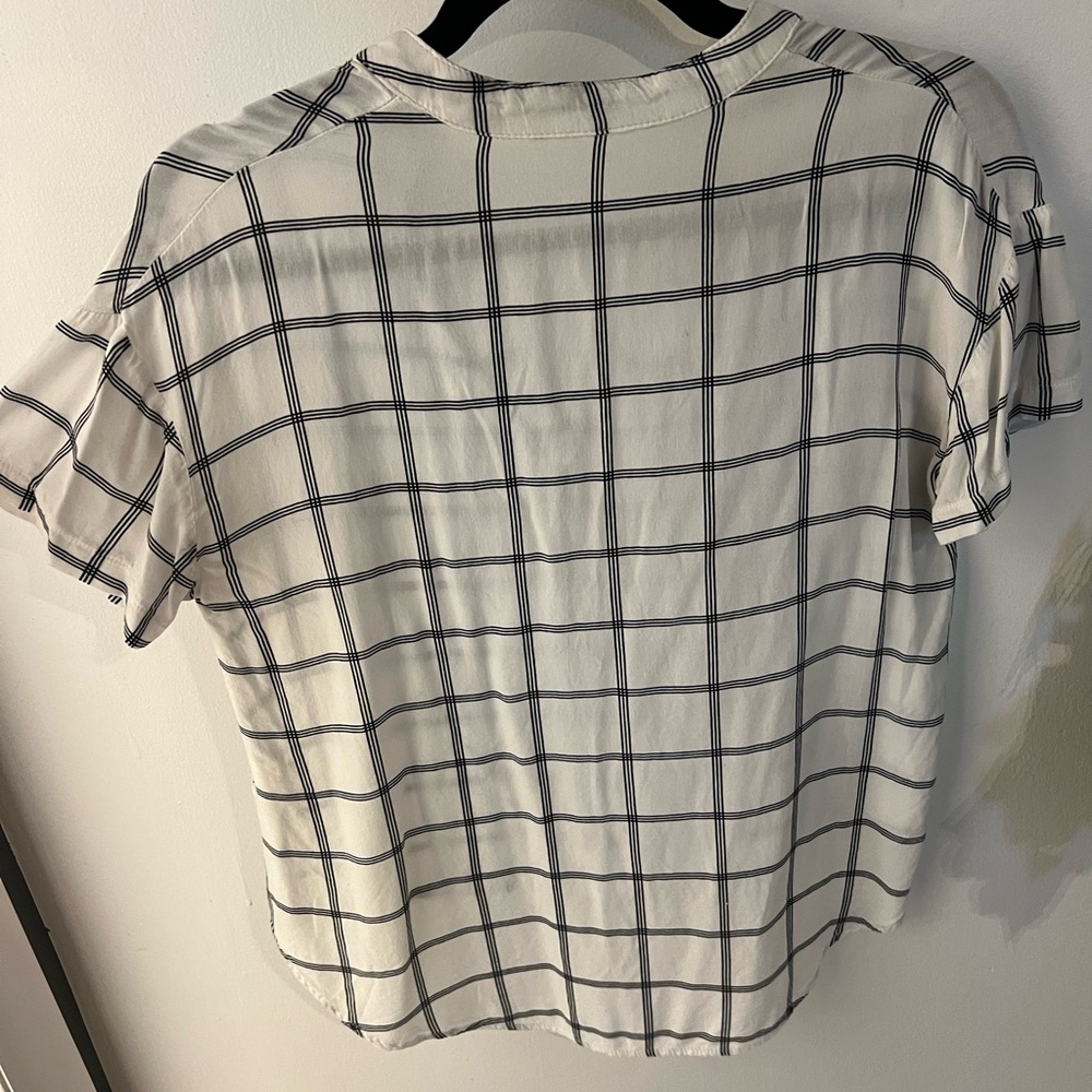 Lightweight Blouse - Picture 4 of 4